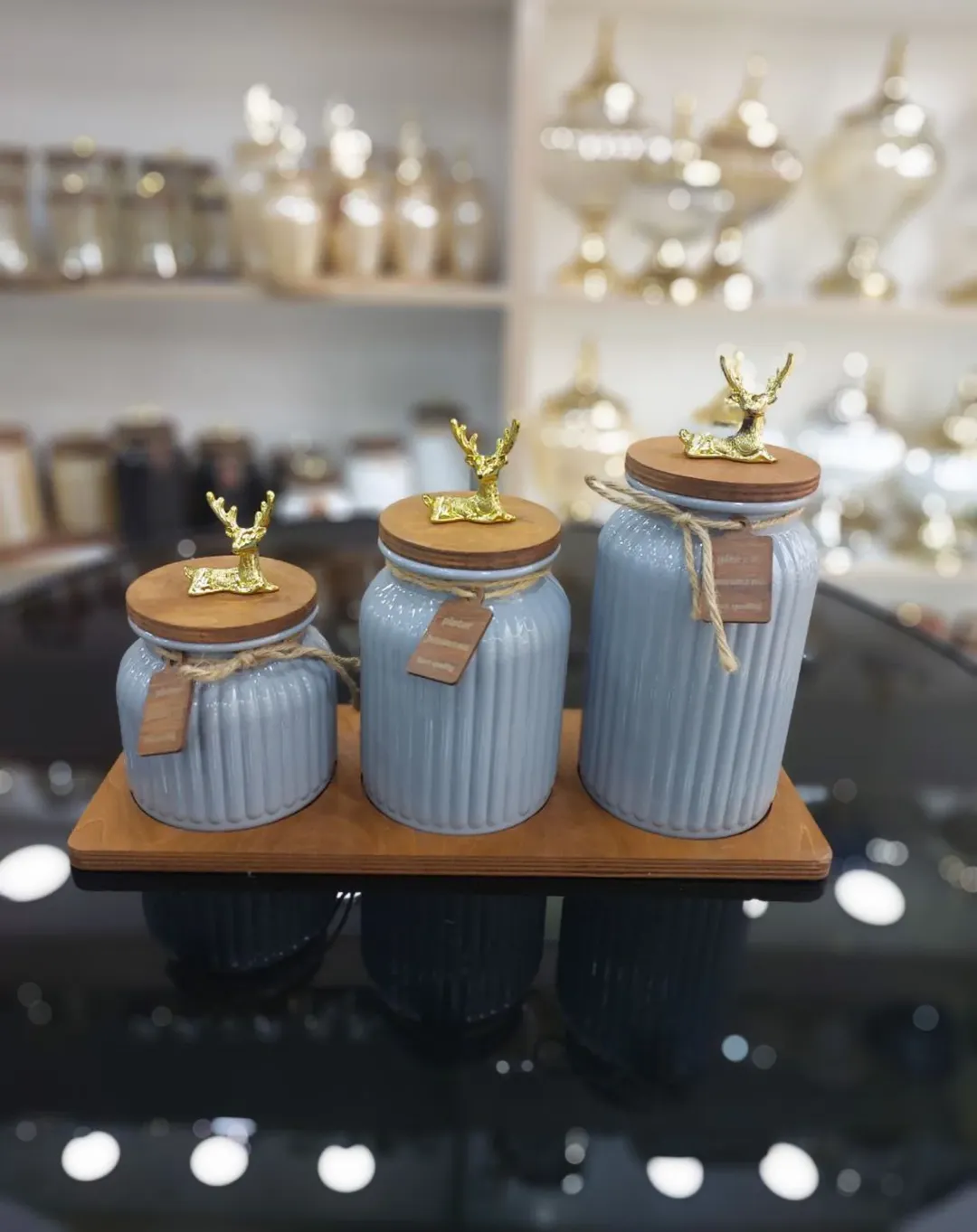 بانکه صدف سه‌تیکه چوبی رنگ طوسی